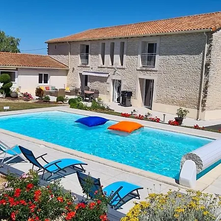 A La Gloriette Neuville-du-Poitou