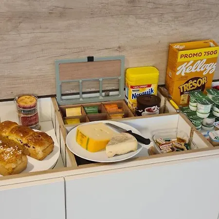 Bed & Breakfast A La Gloriette Neuville-du-Poitou