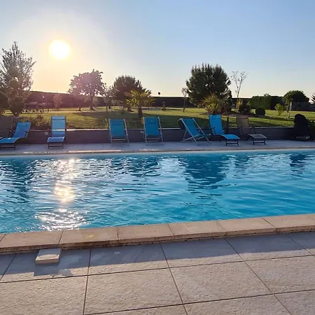 A La Gloriette Bed and Breakfast 3*